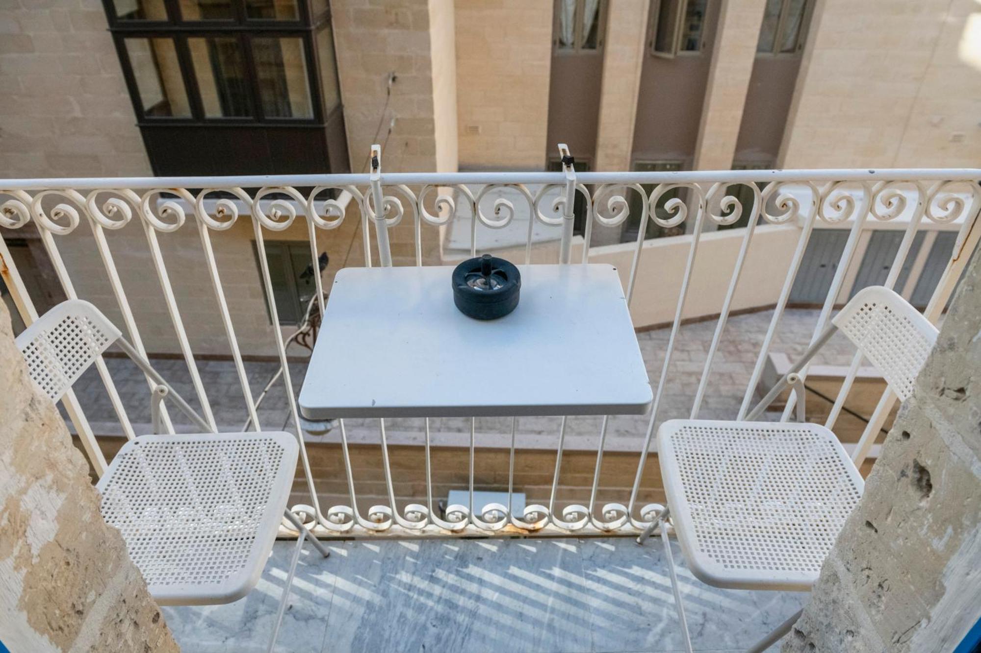 Mandera'S Boutique Suites & Dorms Valletta Eksteriør bilde