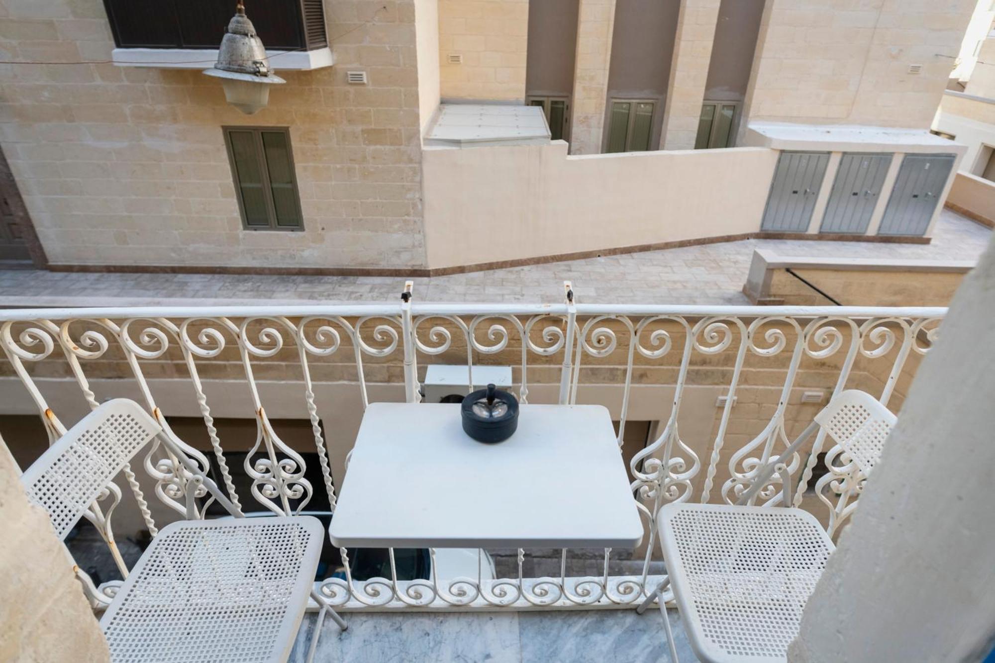 Mandera'S Boutique Suites & Dorms Valletta Eksteriør bilde